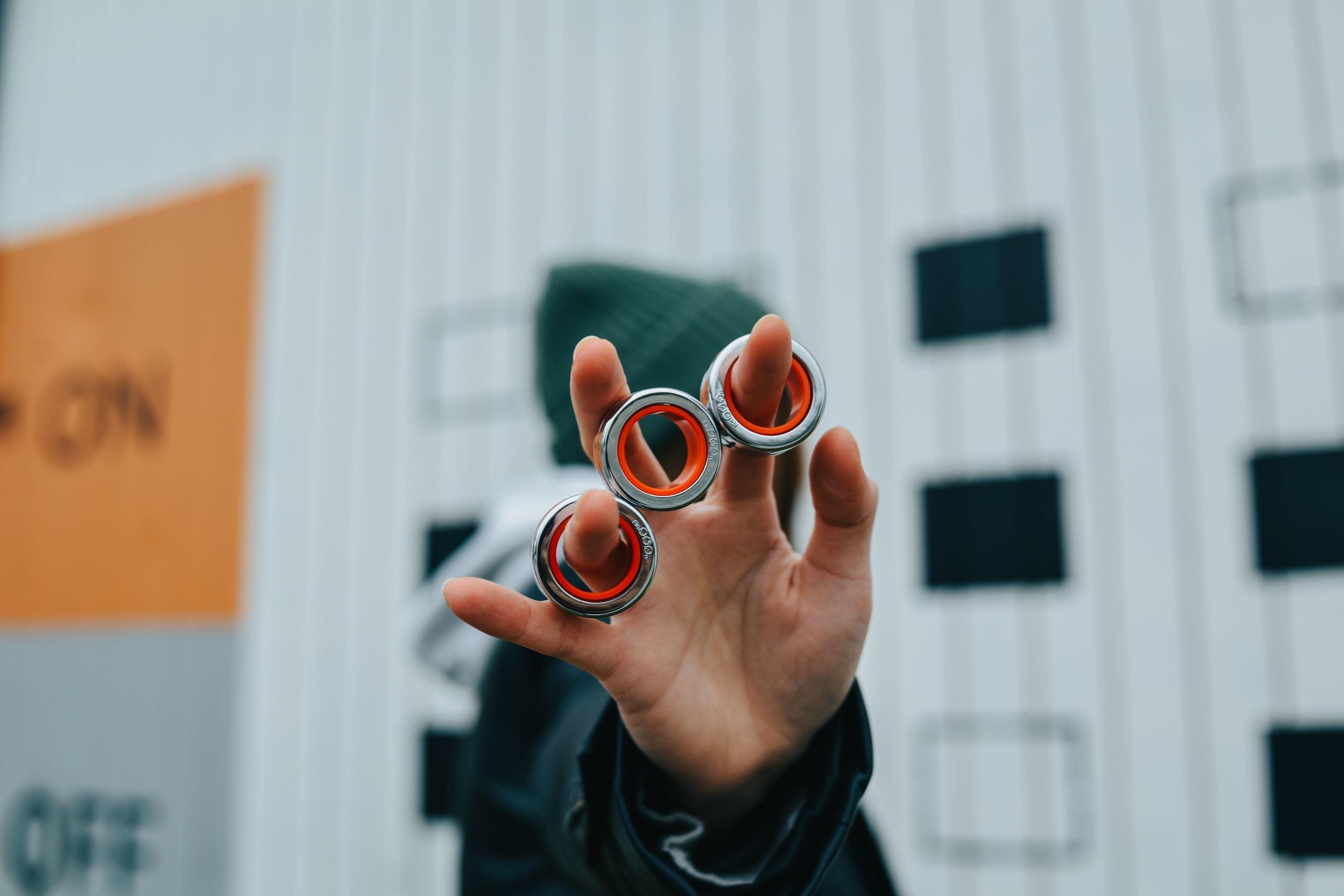 Fingears M-19mm Silver-Red Set |  Fidget Player